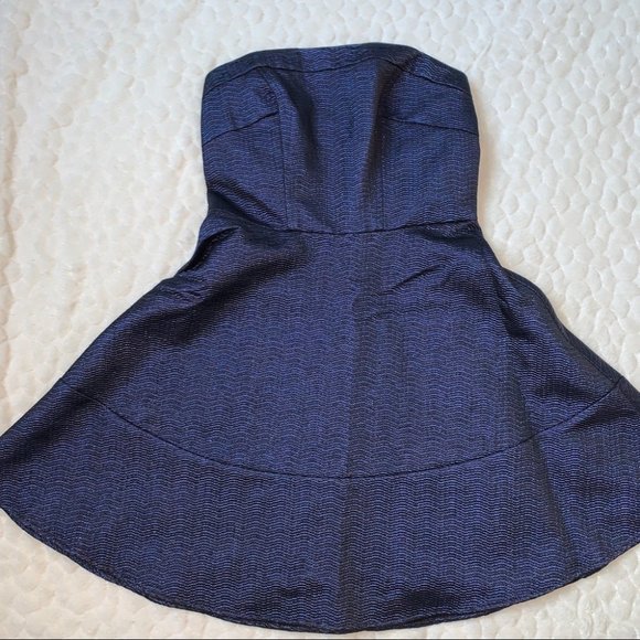 NEW Express Lace Casual Party Dress: Size 2 Blue - Picture 2 of 11